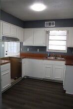 3374 Brownbark Dr in Memphis, TN - Foto de edificio - Building Photo