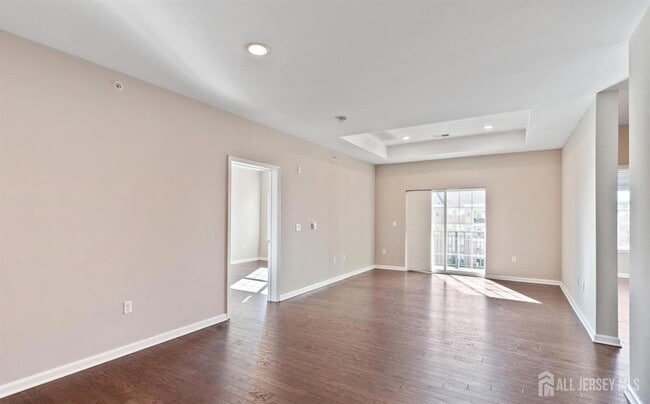 944 Halifax Pl in Trenton, NJ - Foto de edificio - Building Photo