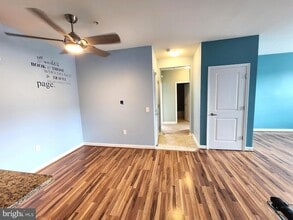 2610 Sheridan Rd SE, Unit 3 in Washington, DC - Foto de edificio - Building Photo