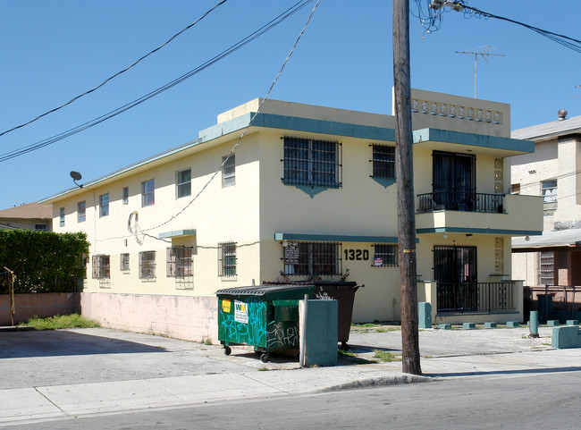 1320 NW 3rd St in Miami, FL - Building Photo - Building Photo