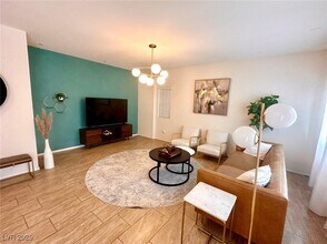8364 Spanish Creek Ct in Las Vegas, NV - Building Photo - Building Photo