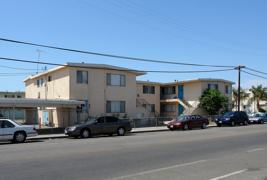 5511 Perkins Rd in Oxnard, CA - Building Photo