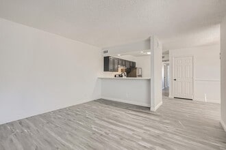 4364 Tara Ave in Las Vegas, NV - Building Photo - Building Photo
