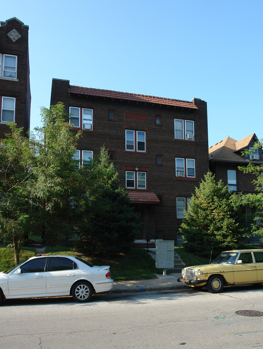 The Bartlett in Omaha, NE - Building Photo