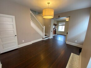 517 S 5th St-Unit -519 in Columbus, OH - Building Photo - Building Photo