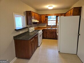 2695 Sandtown Rd SW in Marietta, GA - Building Photo - Building Photo