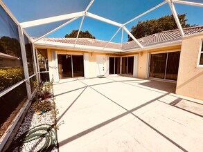 9157 Sun Terrace Cir in Palm Beach Gardens, FL - Building Photo - Building Photo