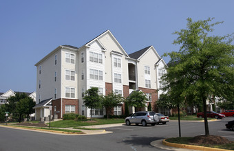 County Center Crossing in Woodbridge, VA - Foto de edificio - Building Photo