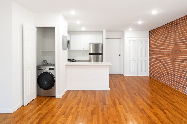 Kenmore Apartments