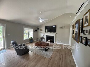 122 Alberbury Commons Ct in Wake Forest, NC - Building Photo - Building Photo
