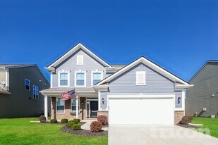 10348 Hunters Crossing Blvd in Indianapolis, IN - Building Photo