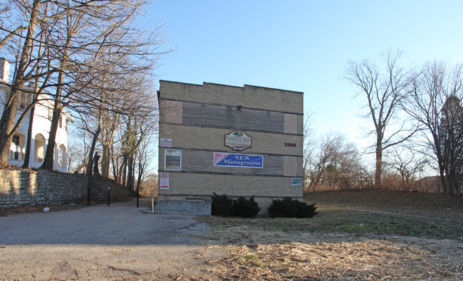 Harrison Hill Apartments in Cincinnati, OH - Building Photo - Building Photo