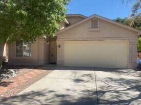 10400 Calle Chulita NW in Albuquerque, NM - Building Photo