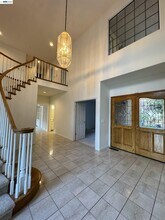 1295 Whispering Oaks Pl in Danville, CA - Building Photo - Building Photo