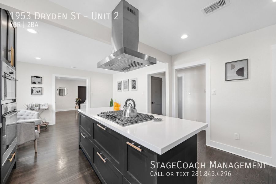 1953 Dryden Rd, Unit Unit 2 in Houston, TX - Building Photo