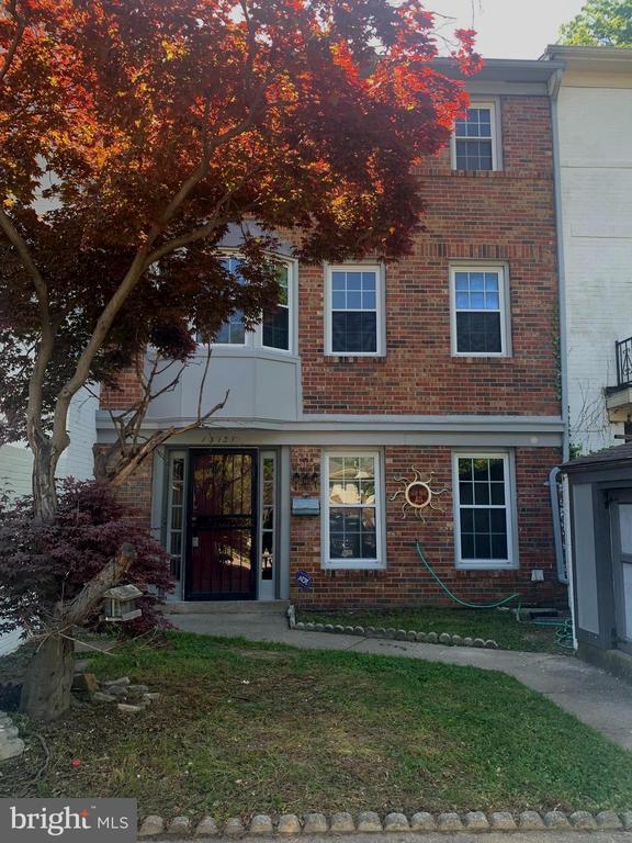property at 13131 Putnam Cir