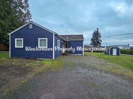 7642 Chico Way NW in Bremerton, WA - Building Photo