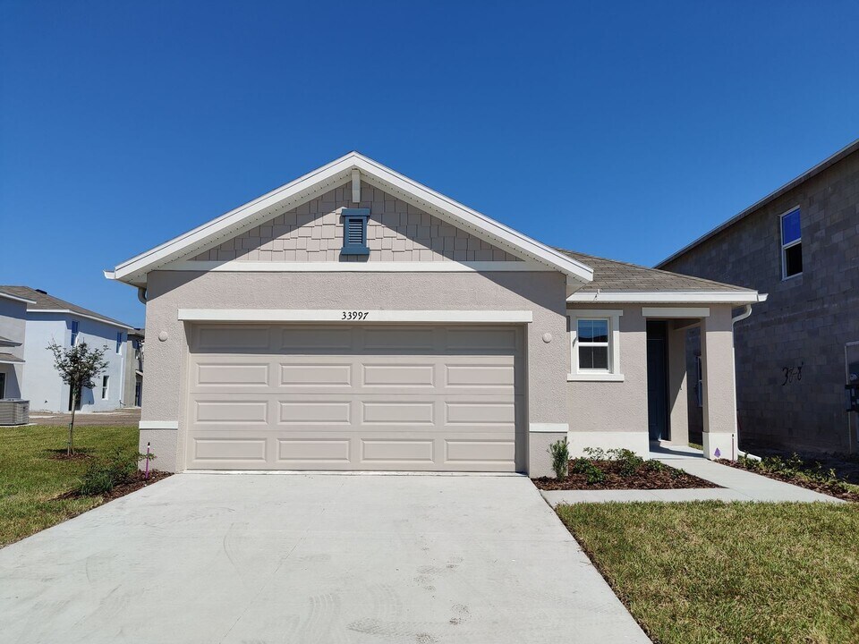 33997 Jasper Stone Dr in Wesley Chapel, FL - Building Photo