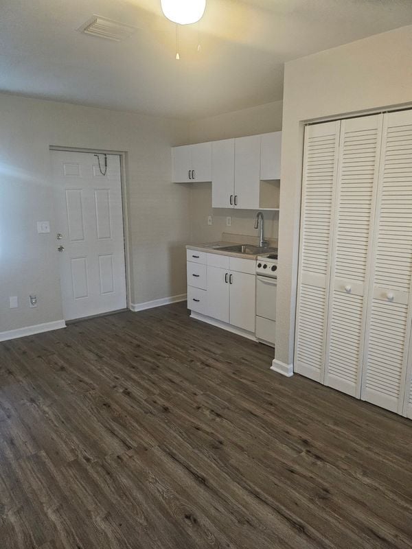 property at 271 Ridge Rd NW