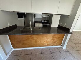 1863 Nekoma Ct, Unit A in Tallahassee, FL - Building Photo