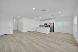4000 Richmar Butte Ave in Las Vegas, NV - Building Photo - Building Photo