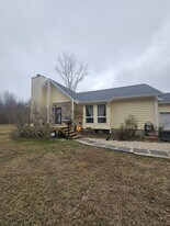 24101 Asbury Dr in Denton, MD - Building Photo