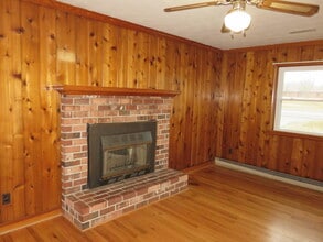 6729 Cold Harbor Rd in Mechanicsville, VA - Foto de edificio - Building Photo