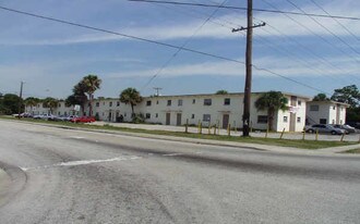 Deleon Village in Titusville, FL - Building Photo