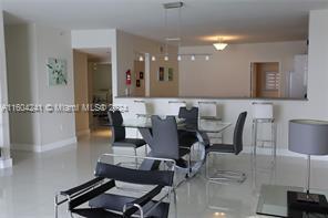 17050 N Bay Rd, Unit 405 in Sunny Isles Beach, FL - Building Photo - Building Photo