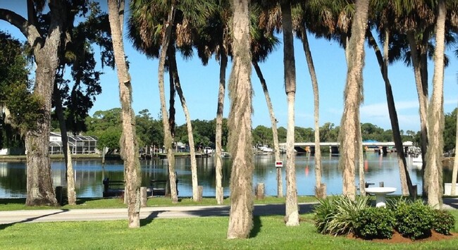 7552 Grand Blvd, Unit 2