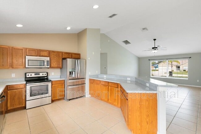 12 Sawfish Ln in Kissimmee, FL - Building Photo - Building Photo