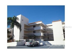 5729 PUERTA DEL SOL Blvd in St. Petersburg, FL - Building Photo