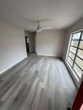 1460 Marvin C. Zanders Ave in Apopka, FL - Building Photo - Building Photo