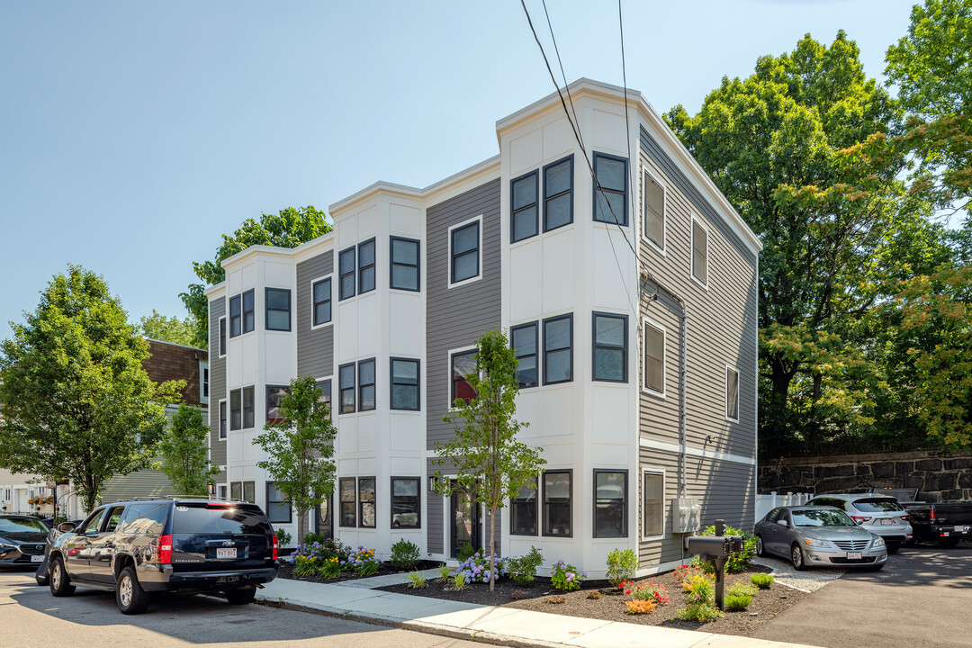 Robey Street Condominiums in Boston, MA - Foto de edificio