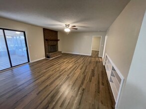 85 7th St in Shalimar, FL - Foto de edificio - Building Photo