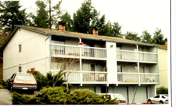 3931 S Mason Loop Rd in Tacoma, WA - Building Photo - Building Photo