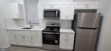 2233 N 16th St in Philadelphia, PA - Building Photo - Building Photo