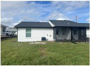 6972 Brandywine Dr in Englewood, FL - Building Photo - Building Photo