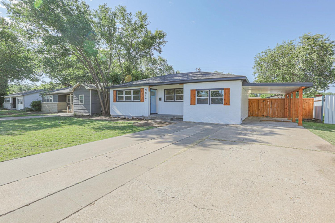 3817 25th St in Lubbock, TX - Building Photo