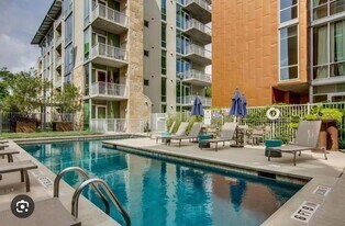 1600 Barton Springs Rd, Unit 2302 in Austin, TX - Building Photo