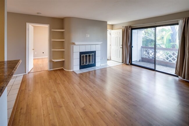9439 Fairgrove Ln in San Diego, CA - Building Photo - Building Photo