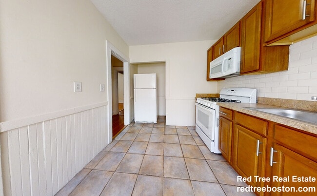 5 Barrows St, Unit 2A in Boston, MA - Building Photo - Building Photo