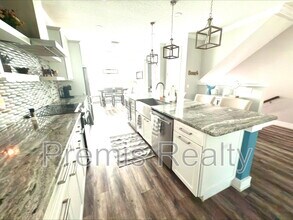 837 Callista Cay Loop in Tarpon Springs, FL - Building Photo - Building Photo