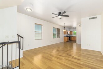 9233 E Neville Ave in Mesa, AZ - Building Photo - Building Photo