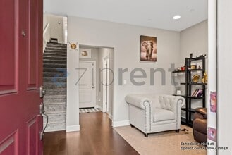 5525 Great Oaks Pky in San Jose, CA - Building Photo - Building Photo