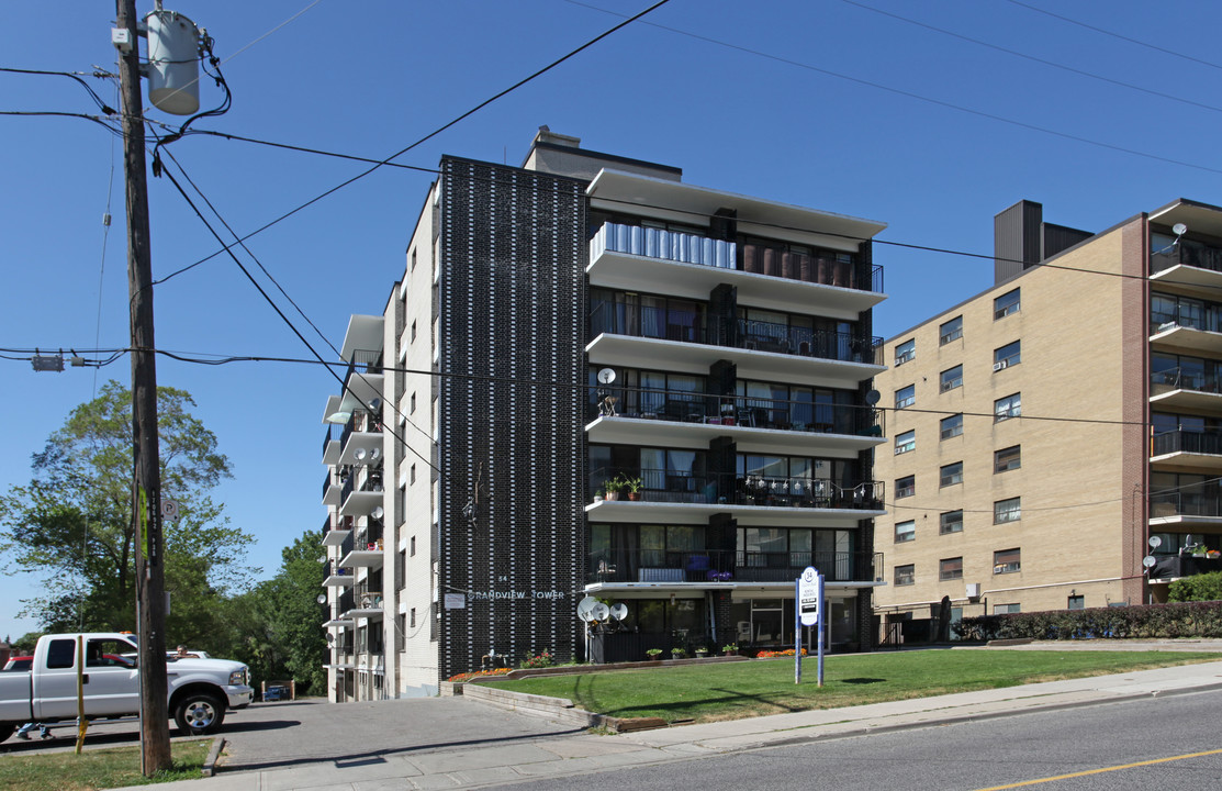 Grandview Tower in Toronto, ON - Building Photo