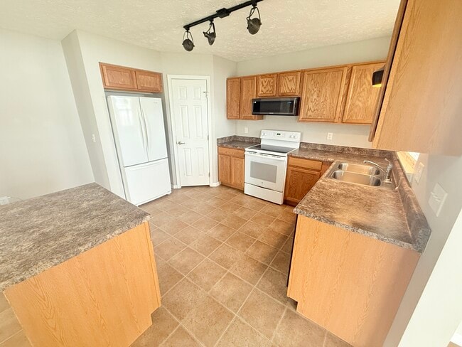 5101 Oak Ave in Dayton, OH - Foto de edificio - Building Photo