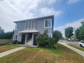 1818 W Victory Blvd, Unit C in Burbank, CA - Foto de edificio - Building Photo