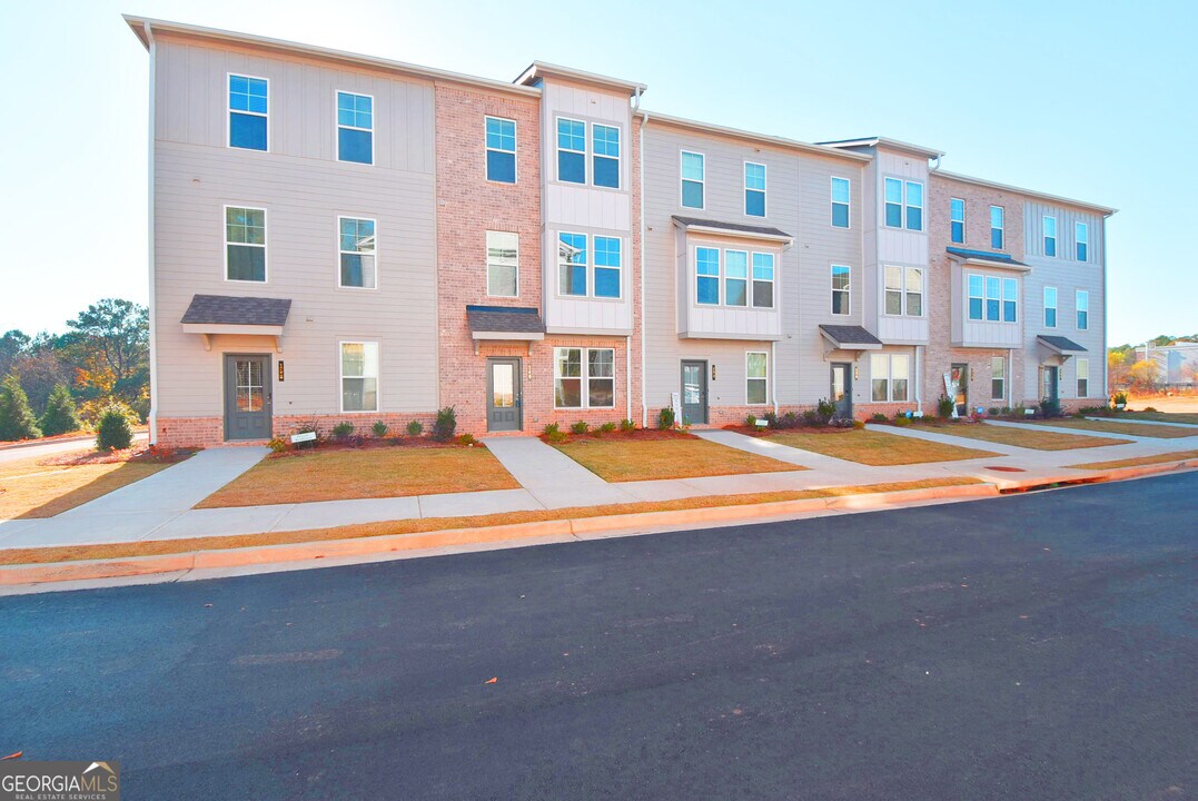 140 Reese St in Fayetteville, GA - Building Photo