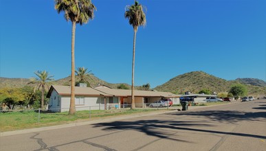 10641 N 15th Ave in Phoenix, AZ - Building Photo - Building Photo